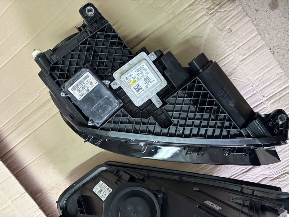 Volkswagen Tiguan передні фари 2010-2016 р