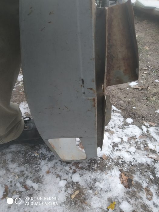 Нове крило до ваз-2102