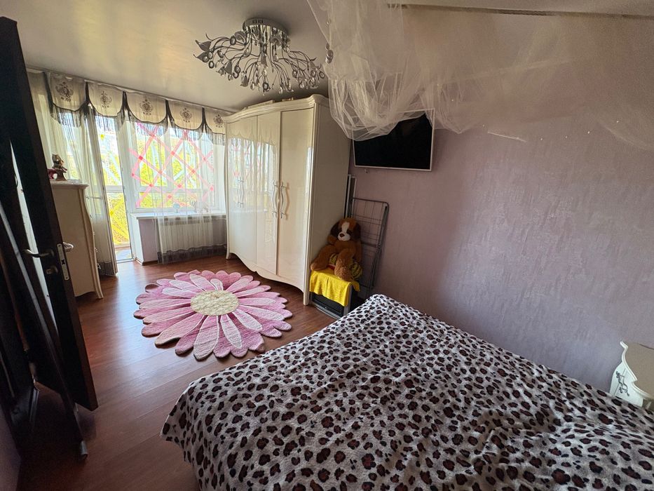 Продаж 2-х кім квартири 4/5 ПТЗ/ Космонавтів