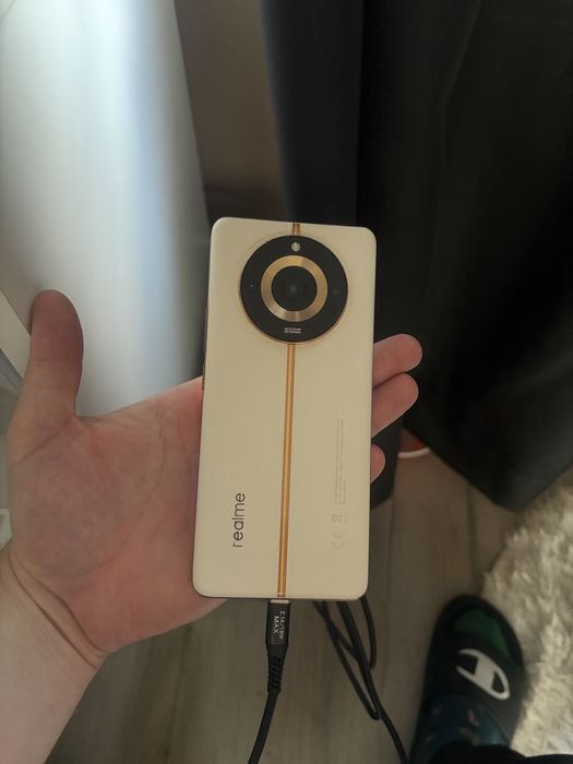 Sprzedam Realme 11pro+