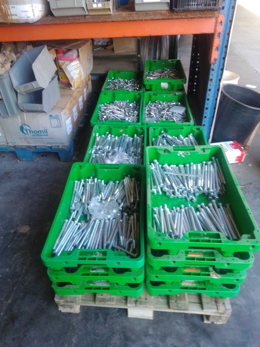 Parafusos todo o tipo ao kg