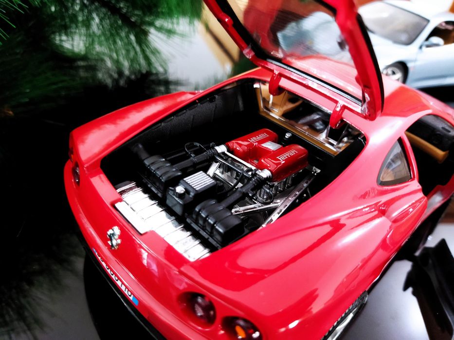 Ferrari F360 Modena 1/18 Bburago