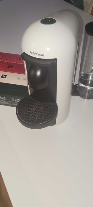 Máquina Nespresso vertuo plus