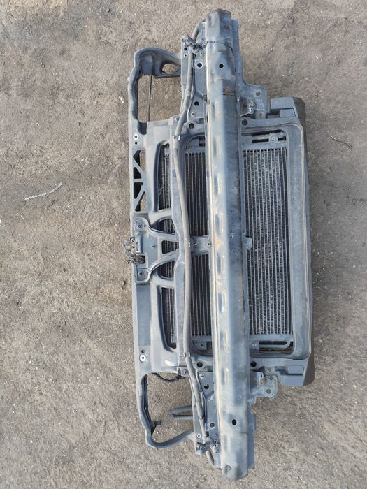 Volkswagen Golf Bora przedni pas wzmocnienie spriskiwacze