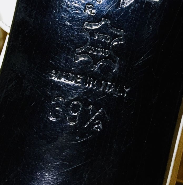 Туфли женские кожаные на каблуке