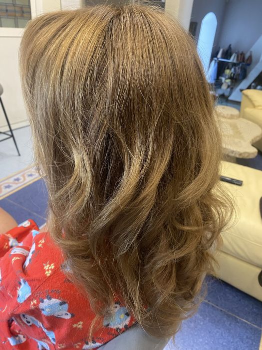 Предлогаю услуги парикмахера с выездом на дом