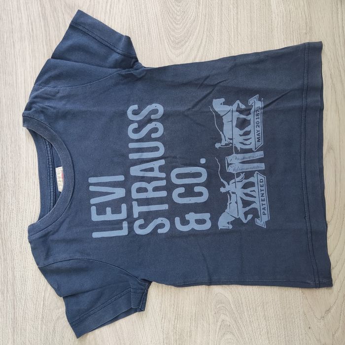 T-shirts LEVI'S - tamanho: 4