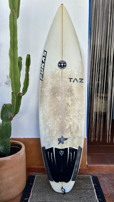 **Prancha de Surf Pukas — modelo "TAZ"** 6’00