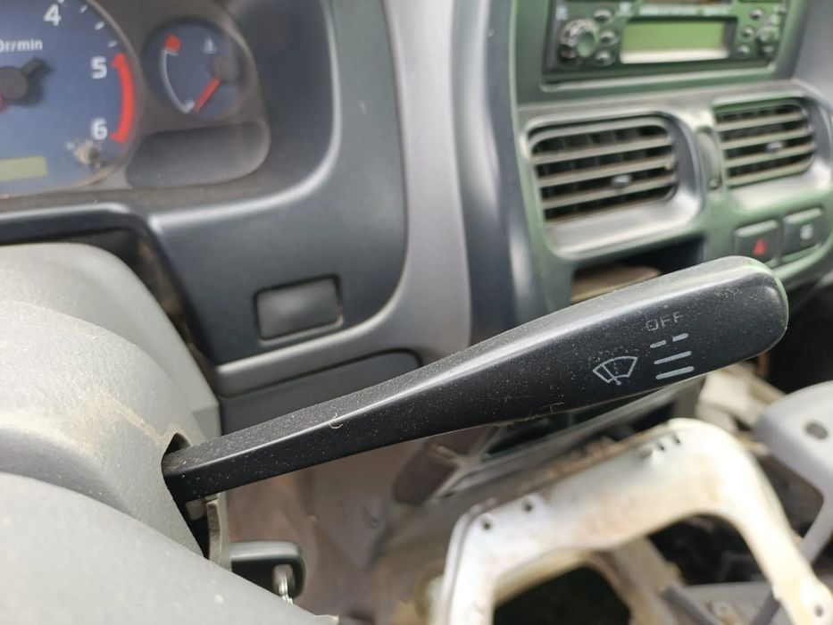 Conjunto / manetes de luzes e limpa vidros NISSAN Pick Up III (D22)