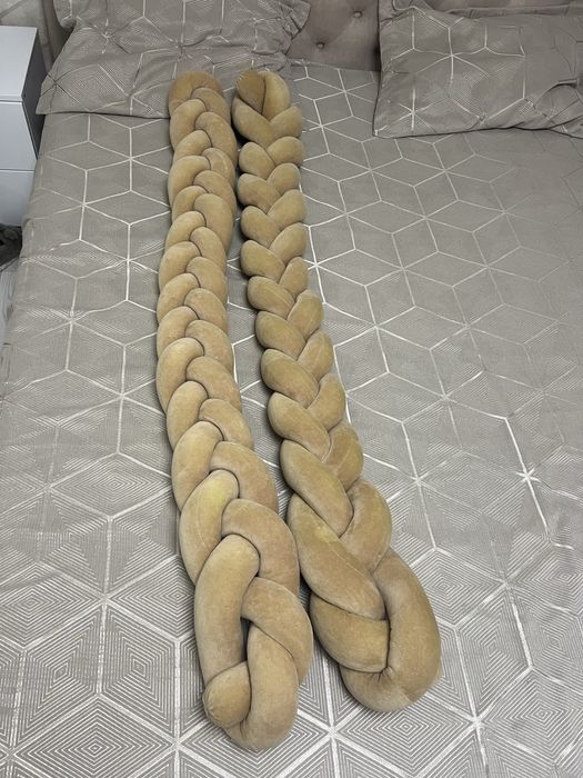 Продам  косички в кроватку