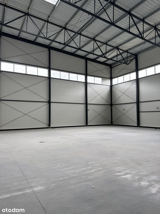 Magazyn z biurami 1180m2 , 2400 paleto-miejsc