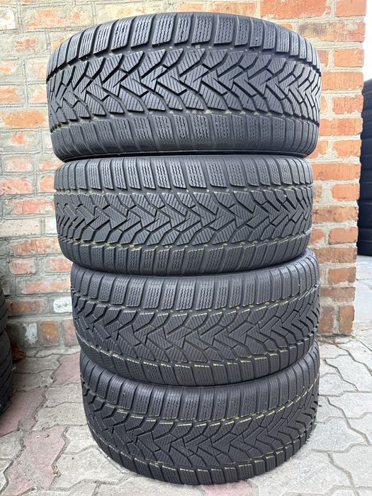 Резина Зима б/у Uniroyal 235/50R18