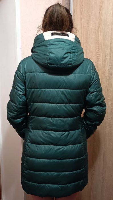 Продам 2  жіночі куртки(зима)