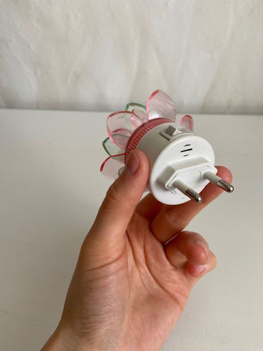 Нічник з кнопкою квітка