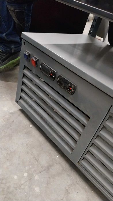 Lodówka na napoje,  dwie w jednej.