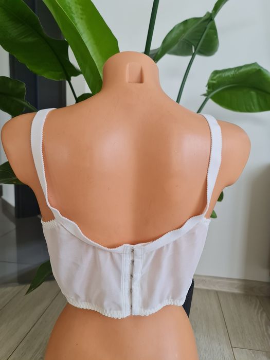 Triumph gorset biustonosz 80B nowy