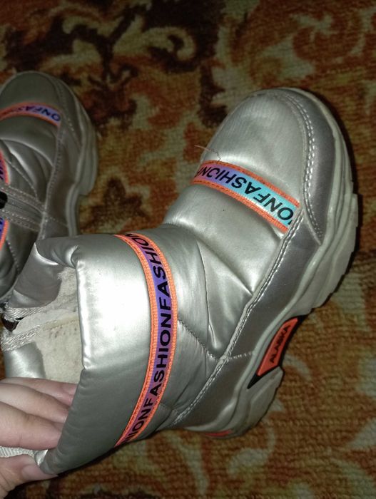 Зимові чобітки для дівчинки 28 розмір