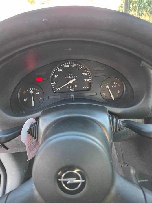 Opel corsa B 1.2
