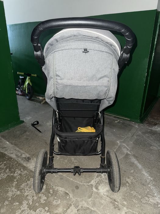 Продам коляску Tilly Omega прогулка