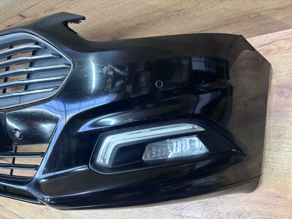 Zderzak przedni Ford Modeno Mk5 4x pdc kolor bc