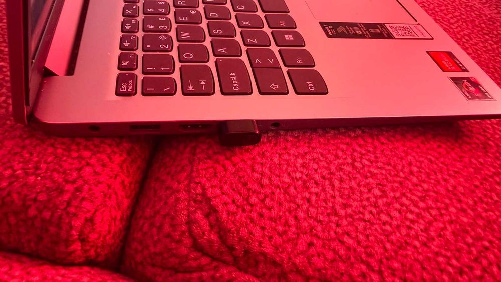 Lenovo IdeaPad 1 15ALC7 | Ryzen 5 | 16GB RAM | 512GB SSD