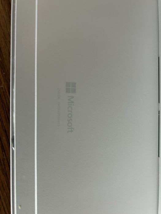 Microsoft Surface Pro i5  256GB SSD 8GB USZKODOZNUY LCD