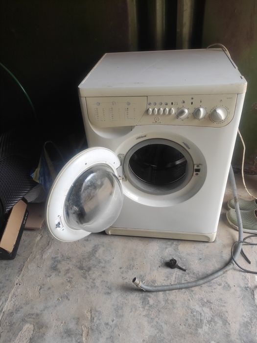Стиральная машина Indesit w105 tx