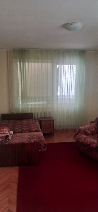 Продам 3-ком. квартиру в Оболонском районе. Ул. Дубровицкая 8.