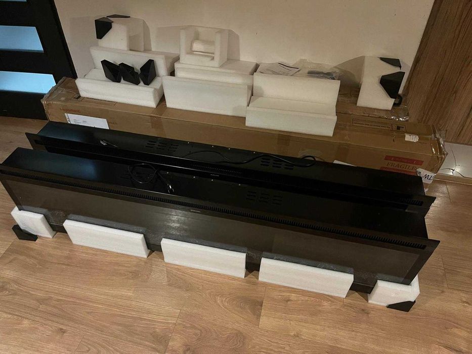 Kominek elektryczny z efektem płomieni 183 cm