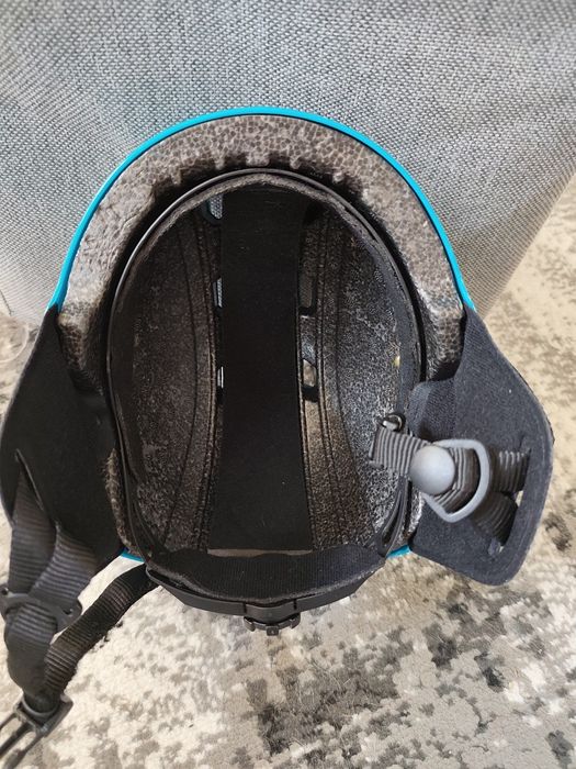 Spodnie narciarskie plus kask