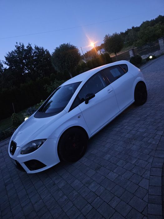 Sprzedam Seat leon FR 2.0 200 km