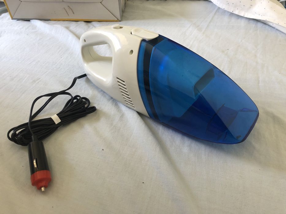 Aspirador de mão para o carro