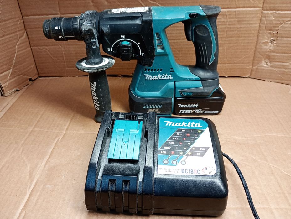 Młotowiertarka Makita DHR 243