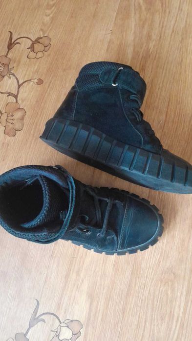 Ботіночки демосезонні