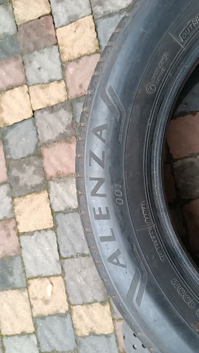 Продам шини R18.