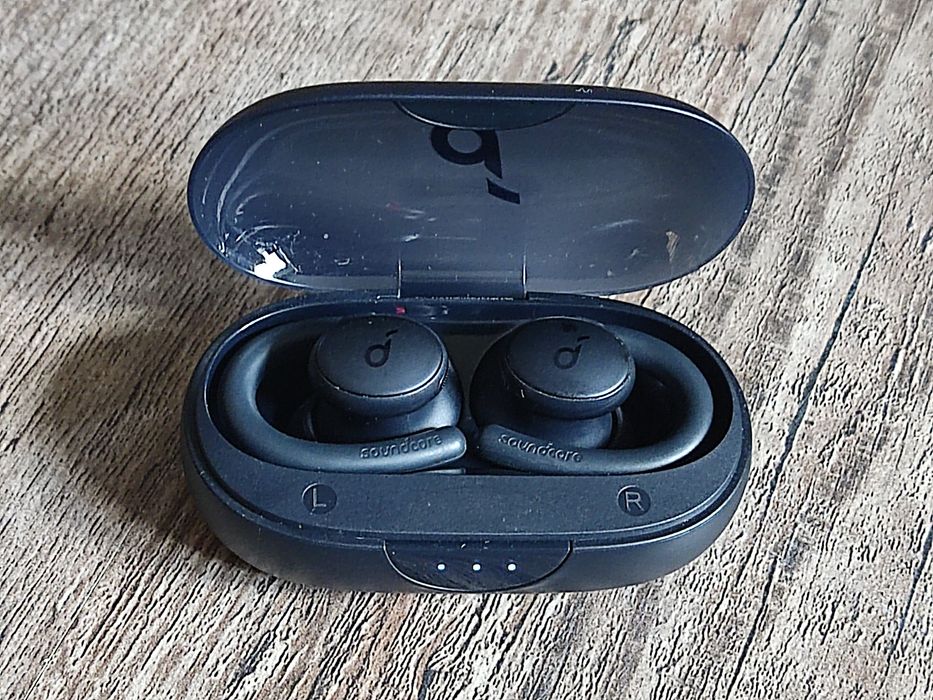 Навушники бездротові Anker soundcore sport x10