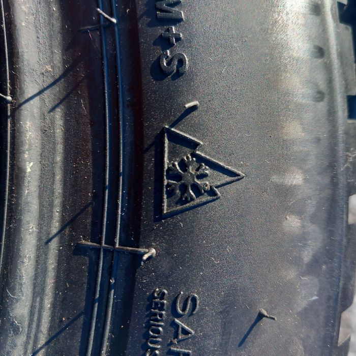 Pneus de neve bridgestone