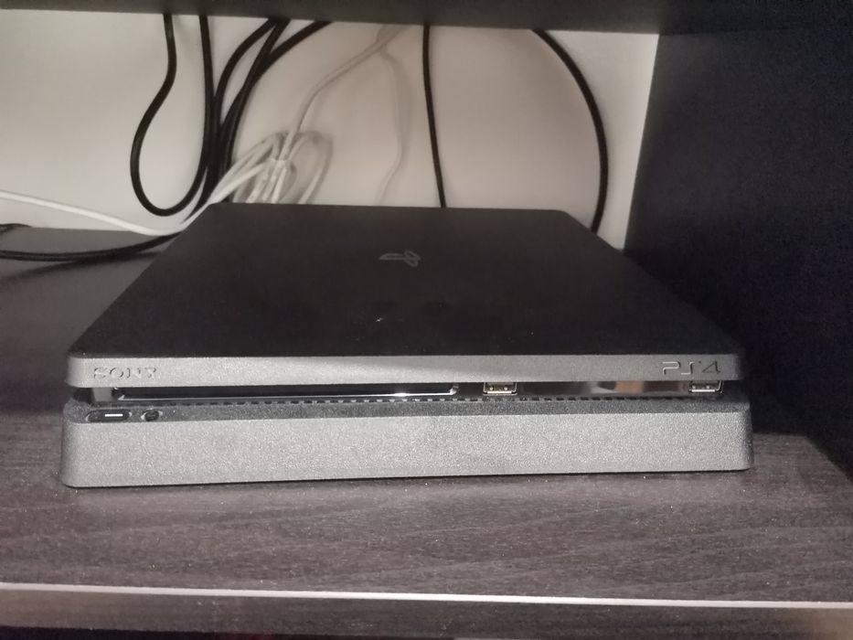 Ps4 Slim 1TB +Acessórios + 2 Jogos