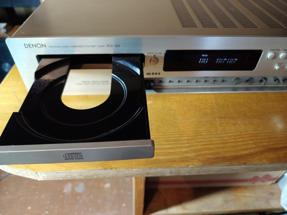 Denon amplituner CD RCD -100