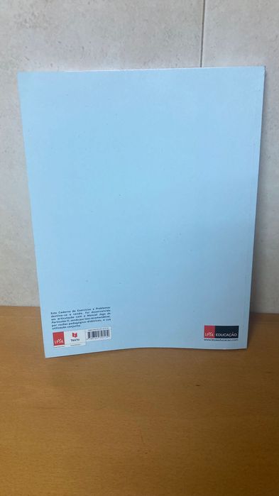 Livro de exercícios Química 11° ano