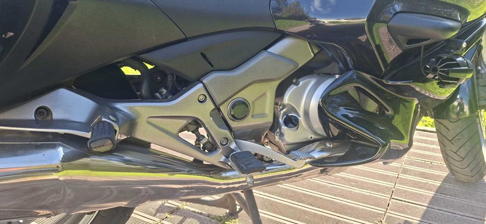 Honda Deauville NT 700 VA / 2009 / 46000 km - Excelente estado