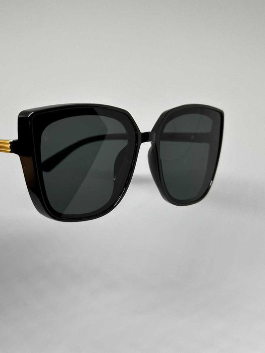 Okulary damskie przeciwsłoneczne czarne styl retro kod 1519