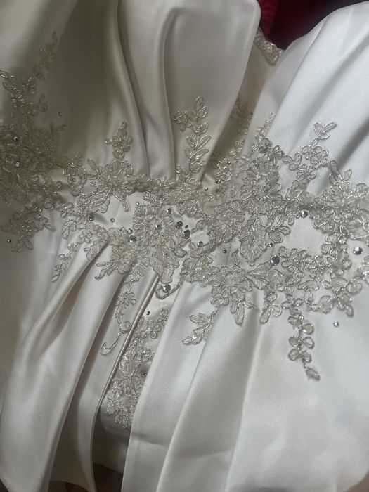 Продам дизайнерское свадебное короткое платье