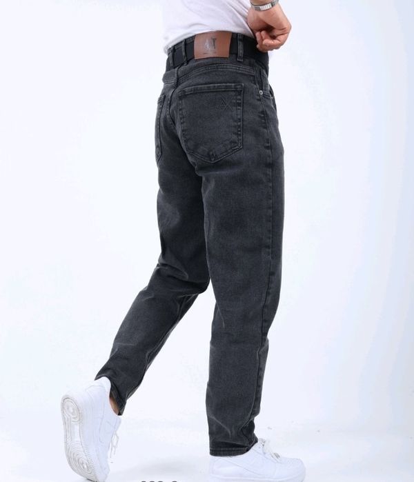 Джинсы мужские  мом ,производства Турции в хорошем качечтве цена класс