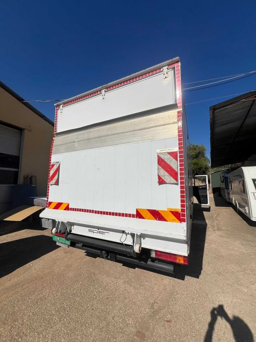 Mercedes 815d Vario - 2006 - 100.000km - Ar condicionado - Cabine dormitório