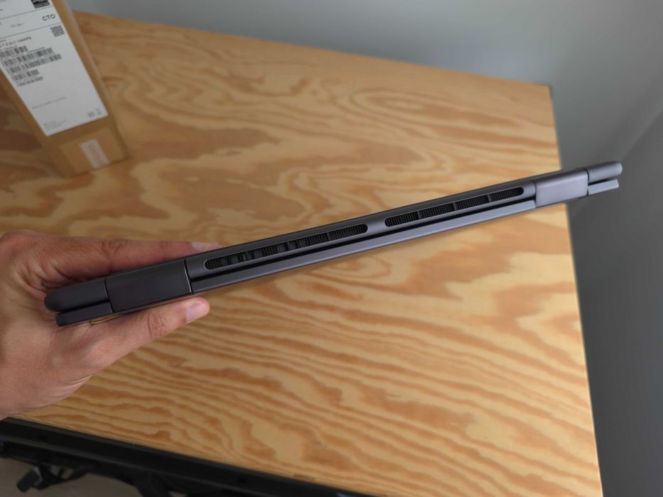 Portátil Yoga 7 2-in-1 Gen 9 (14'' AMD) OLED - 1TB NVME - USB4 - TouchScreen - Ryzen 7 - 780M