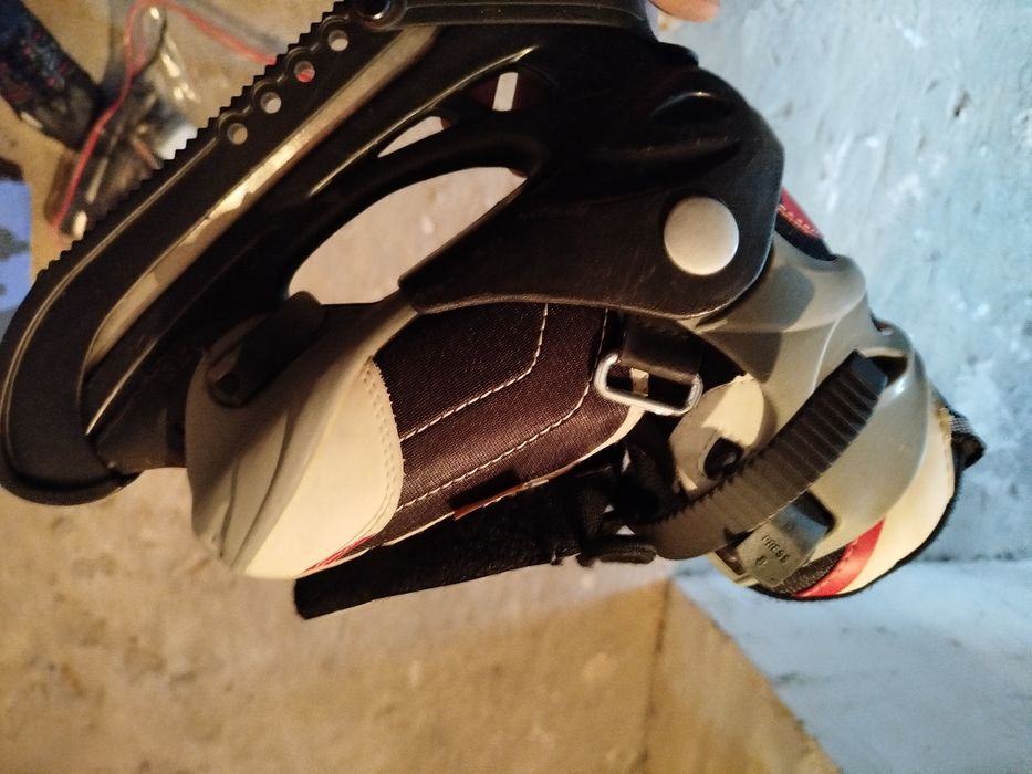 Łyżwy regulowane 34, 35, 36