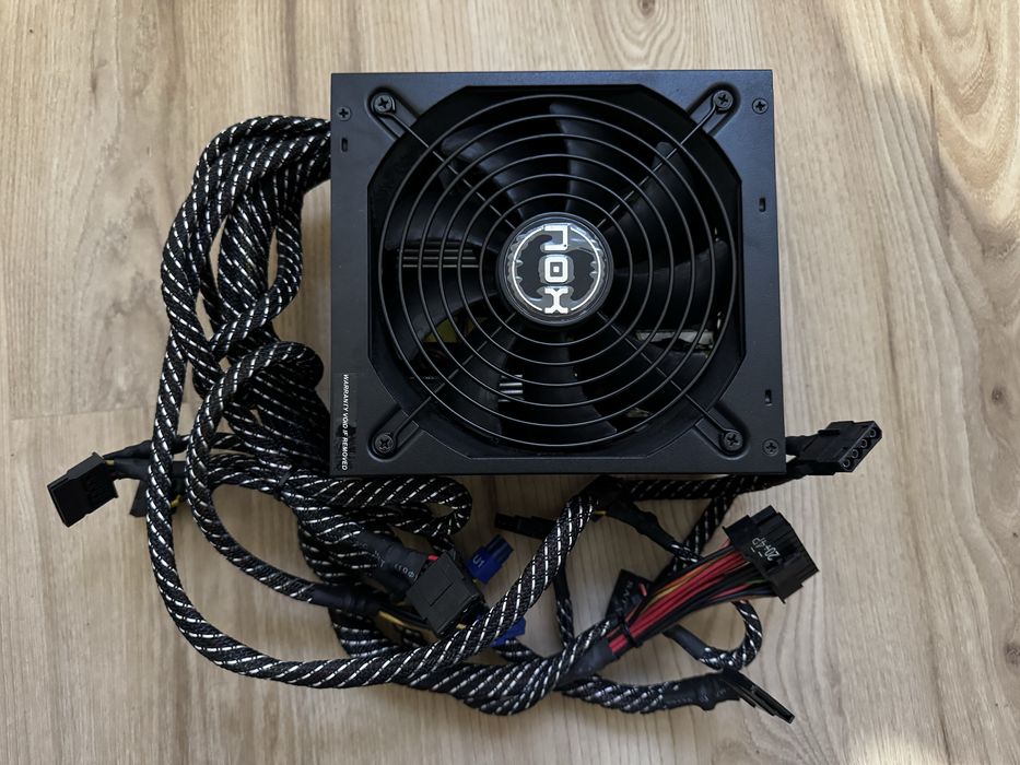 Fonte de alimentação NOX Urano 530W