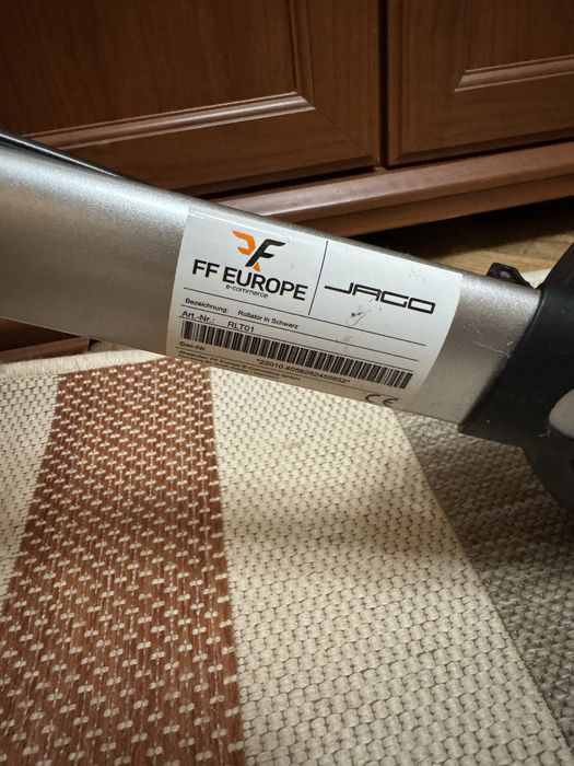 Chodzik dla seniora JAGO z siedziskiem