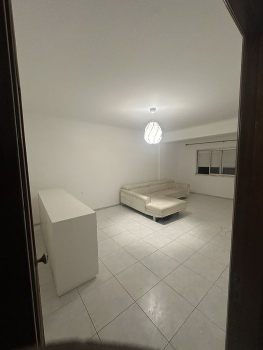 Camas para alugar em quartos compartilhados( reservas)